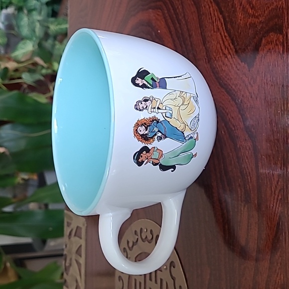 👑Disney Princess Mug - Picture 3 of 5